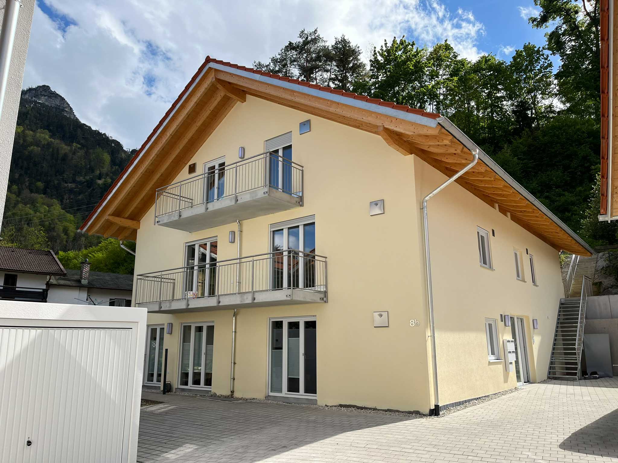 Erfolgreich umgesetztes Neubauprojekt - Mehrfamilienhaus in Bad Reichenhall | © HausBauHaus GmbH 