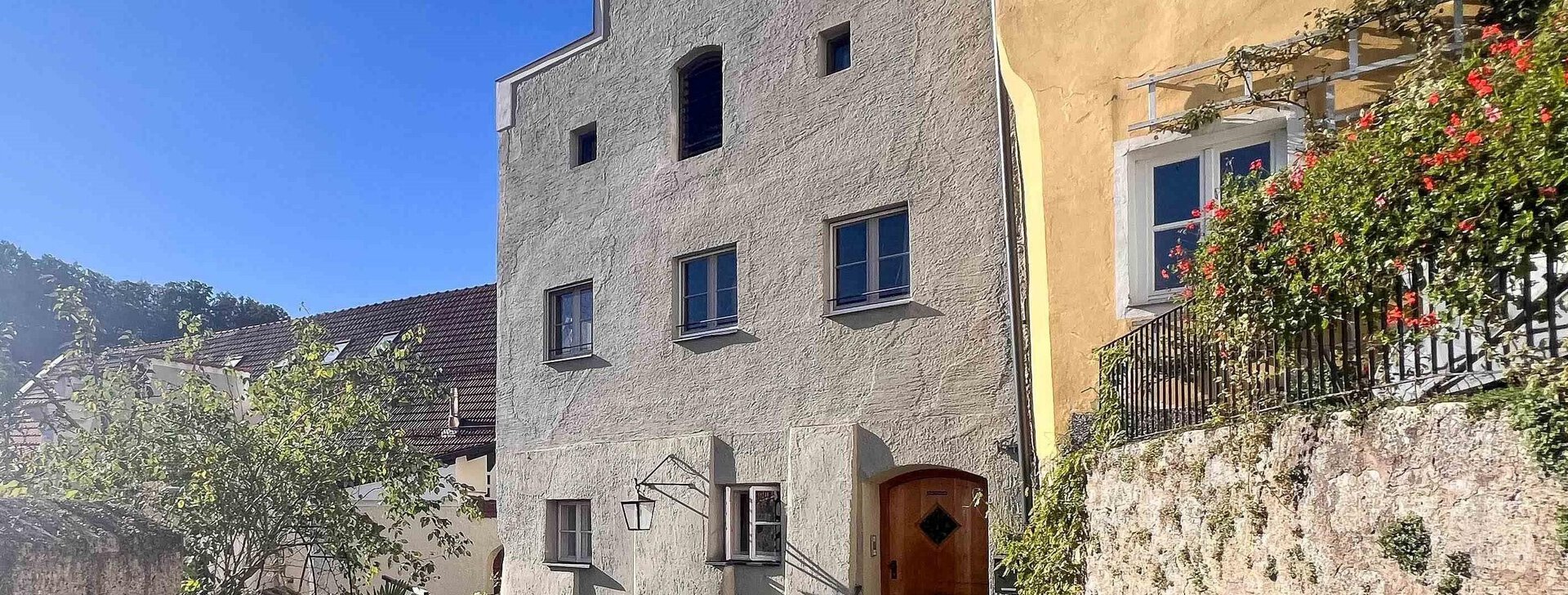 Historisches Stadthaus in Burghausen zum Kauf | © HausBauHaus GmbH Traunstein